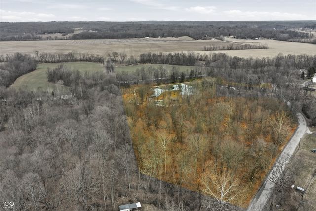 5832 E Mahalasville Road, Morgantown, IN 46160