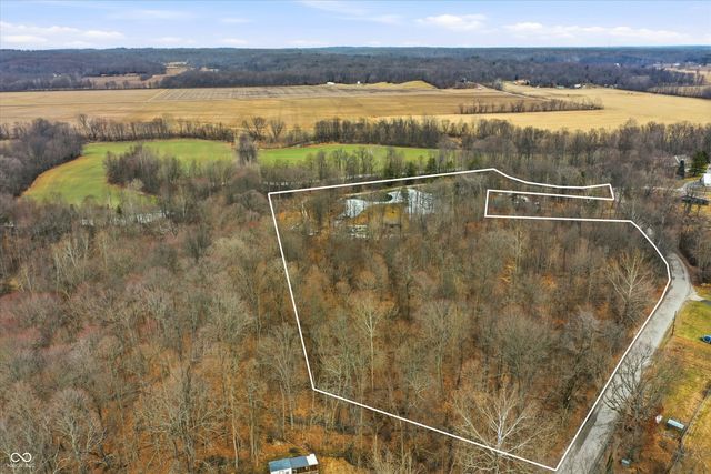 5832 E Mahalasville Road, Morgantown, IN 46160