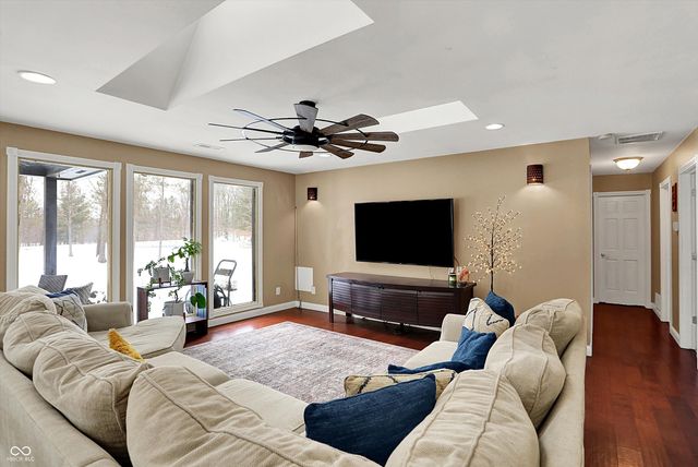 5832 E Mahalasville Road, Morgantown, IN 46160