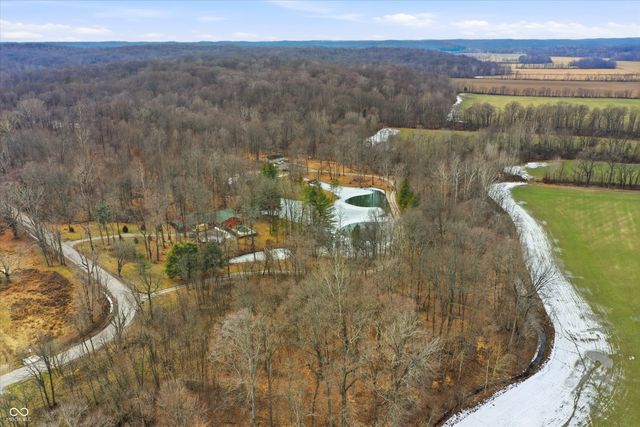 5832 E Mahalasville Road, Morgantown, IN 46160