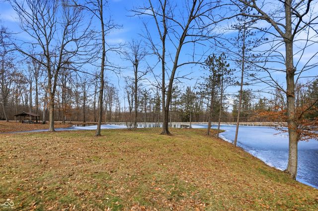 5832 E Mahalasville Road, Morgantown, IN 46160