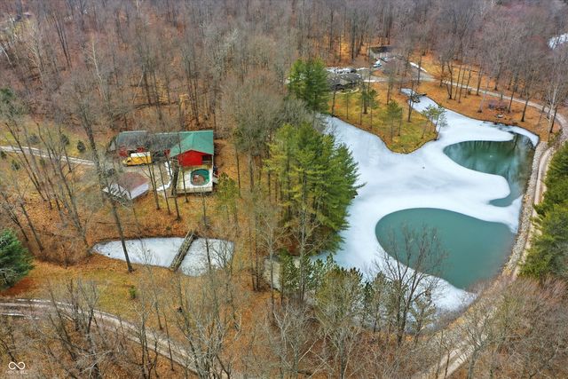 5832 E Mahalasville Road, Morgantown, IN 46160