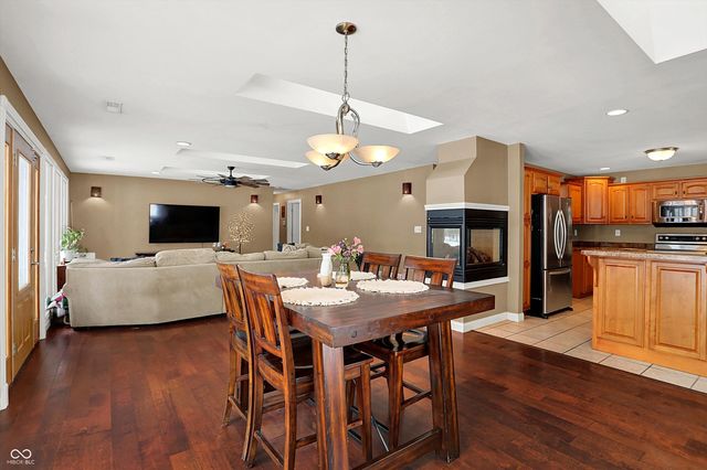 5832 E Mahalasville Road, Morgantown, IN 46160