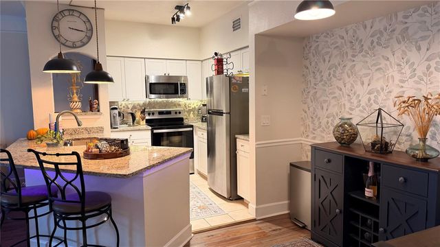 3250 CORONA VILLAGE WAY 204, Orlando, FL 32835