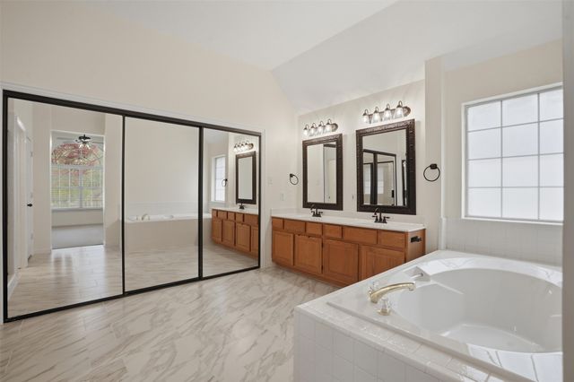 6613 Barclay Lane, Garland, TX 75044