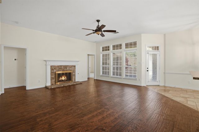6613 Barclay Lane, Garland, TX 75044