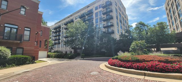 1525 S Sangamon Street S 711, Chicago, IL 60608