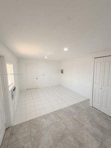 1340 Peri St U, Opa-locka, FL 33054
