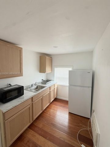 1340 Peri St U, Opa-locka, FL 33054