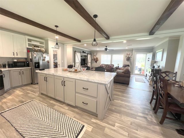 7391 Fm 2546, El Campo, TX 77437