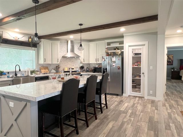 7391 Fm 2546, El Campo, TX 77437