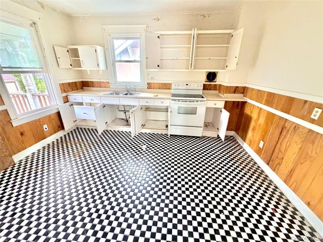 9 Edgar Street, Poughkeepsie, NY 12603