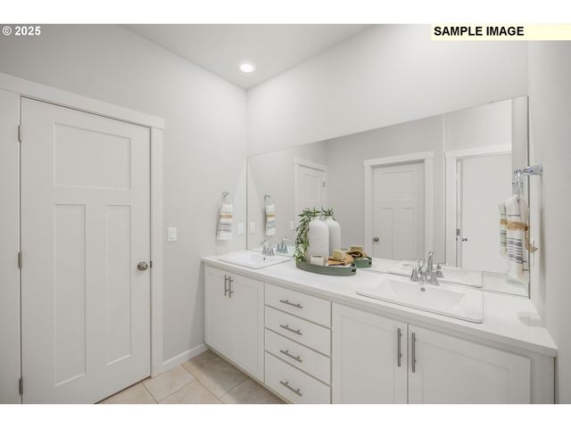 565 WITHERS Ct Se, Albany, OR 97322