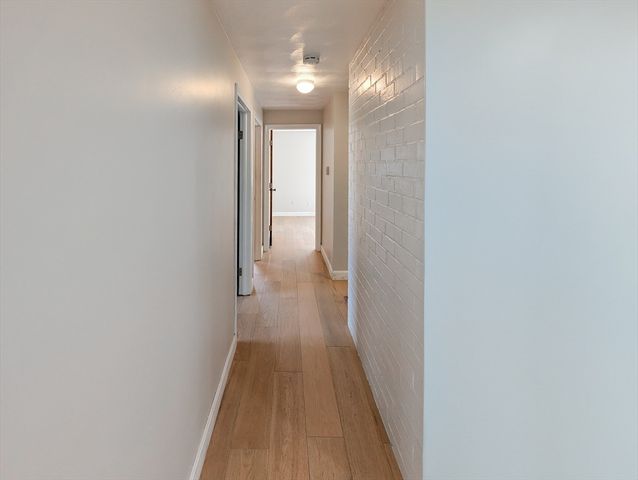 14 Myrna Rd, Framingham, MA 01701