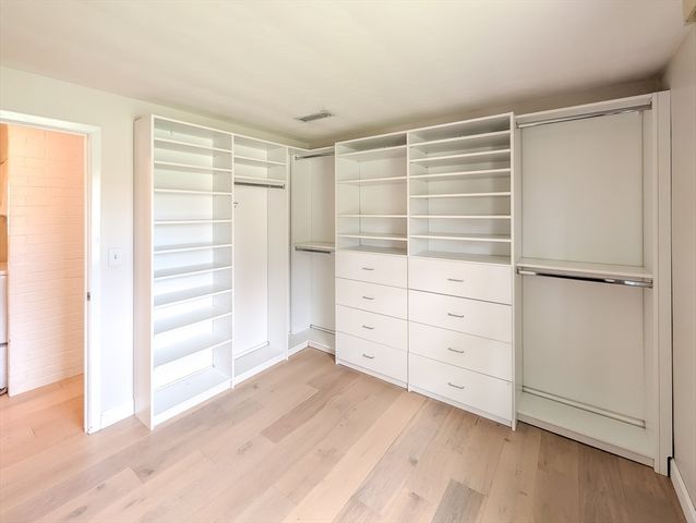 14 Myrna Rd, Framingham, MA 01701