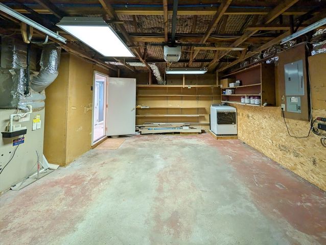 14 Myrna Rd, Framingham, MA 01701