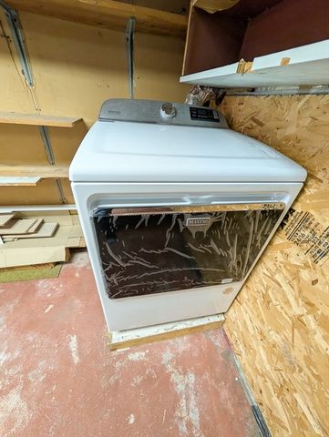 14 Myrna Rd, Framingham, MA 01701