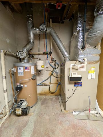 14 Myrna Rd, Framingham, MA 01701