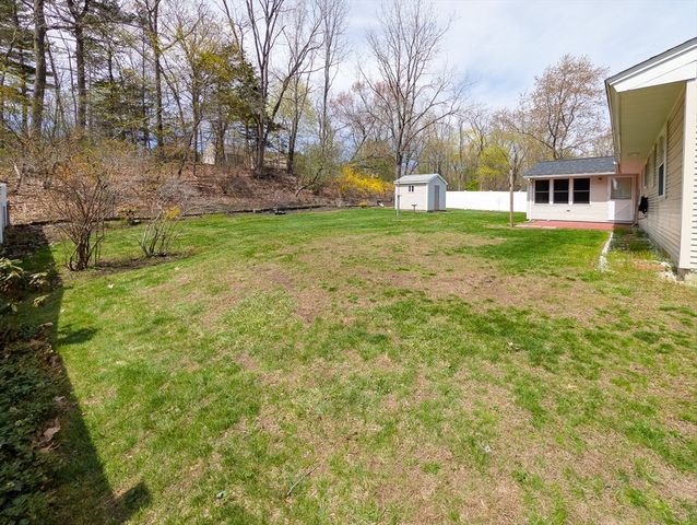 14 Myrna Rd, Framingham, MA 01701