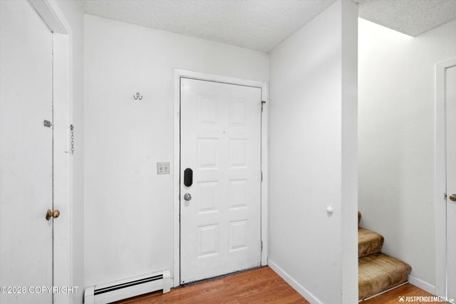 7706 Linda Lane, Anchorage, AK 99518