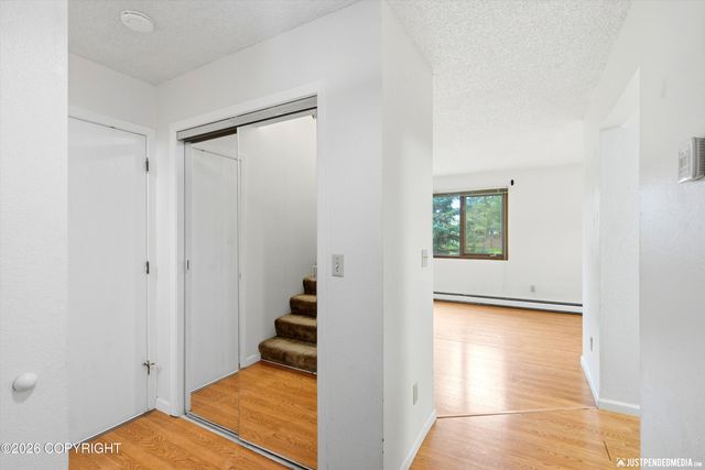 7706 Linda Lane, Anchorage, AK 99518
