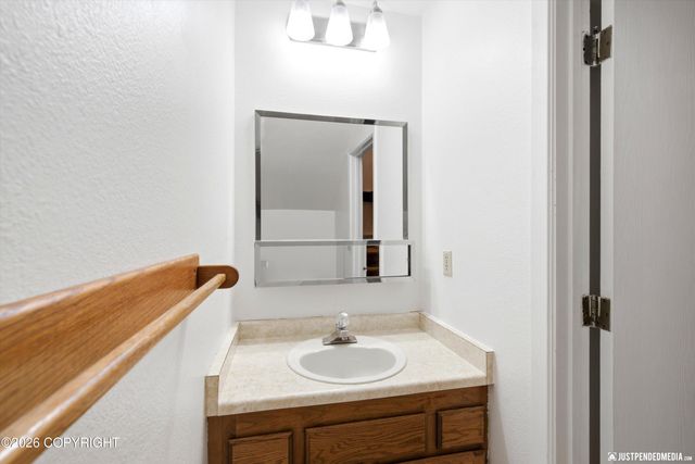7706 Linda Lane, Anchorage, AK 99518