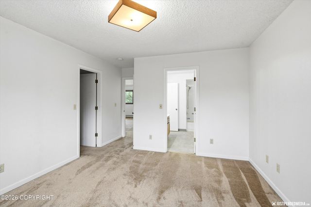 7706 Linda Lane, Anchorage, AK 99518