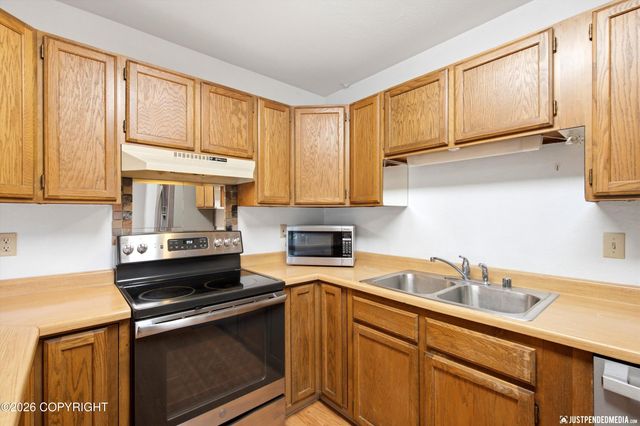 7706 Linda Lane, Anchorage, AK 99518