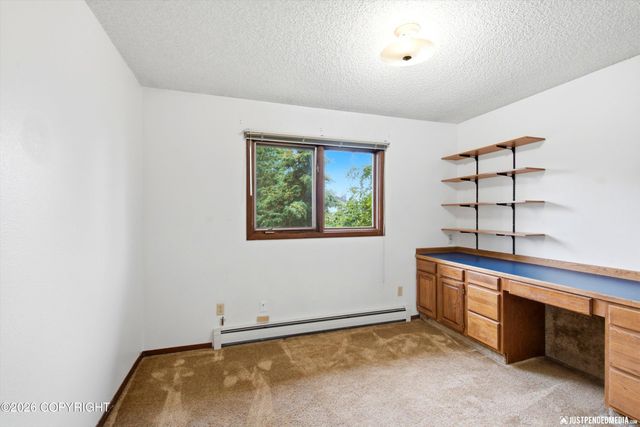 7706 Linda Lane, Anchorage, AK 99518