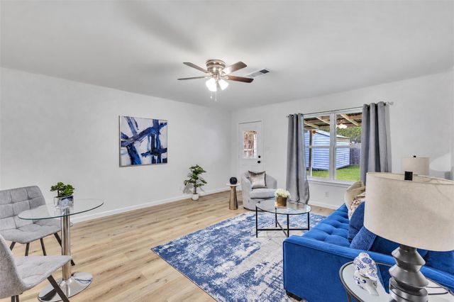 971 Wavecrest Lane, Houston, TX 77062