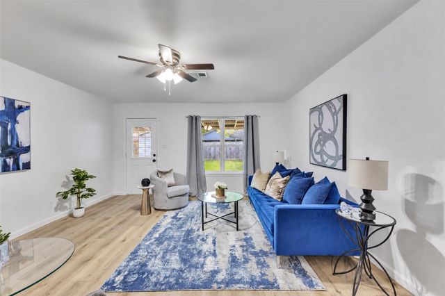 971 Wavecrest Lane, Houston, TX 77062