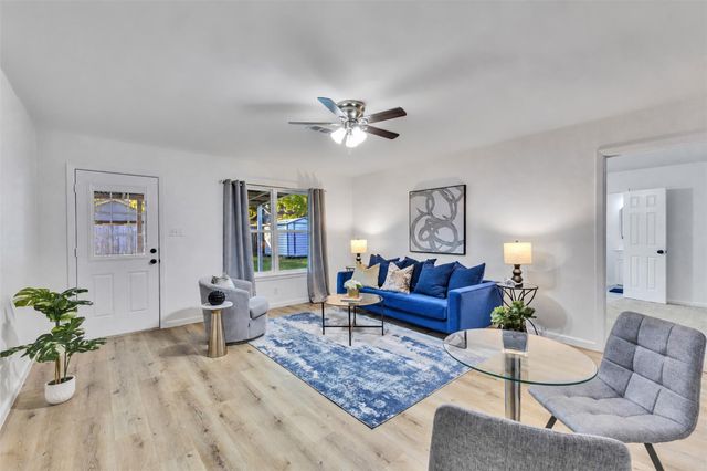 971 Wavecrest Lane, Houston, TX 77062