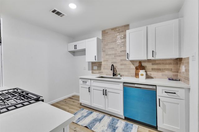 971 Wavecrest Lane, Houston, TX 77062