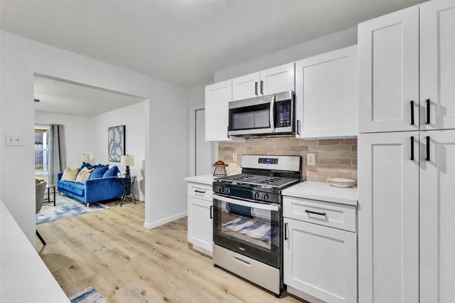 971 Wavecrest Lane, Houston, TX 77062