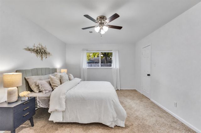 971 Wavecrest Lane, Houston, TX 77062