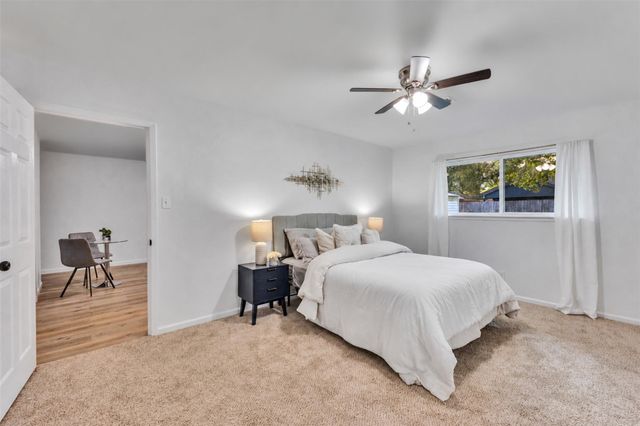 971 Wavecrest Lane, Houston, TX 77062