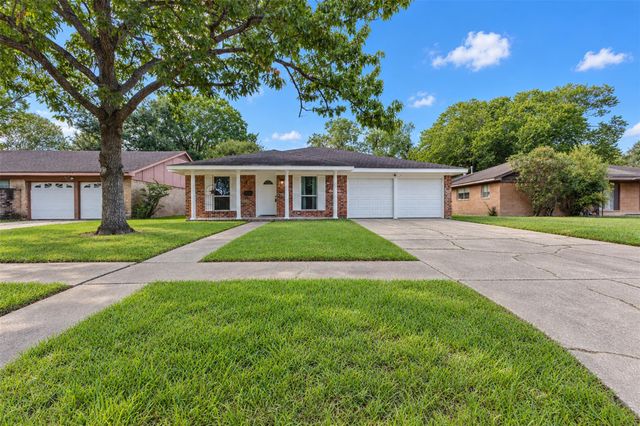 971 Wavecrest Lane, Houston, TX 77062
