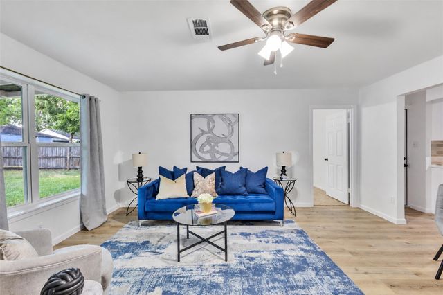 971 Wavecrest Lane, Houston, TX 77062
