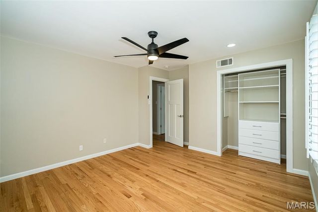 1120 S Mason 1120, St Louis, MO 63131