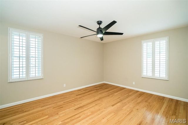 1120 S Mason 1120, St Louis, MO 63131