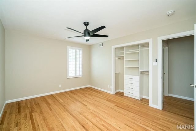 1120 S Mason 1120, St Louis, MO 63131