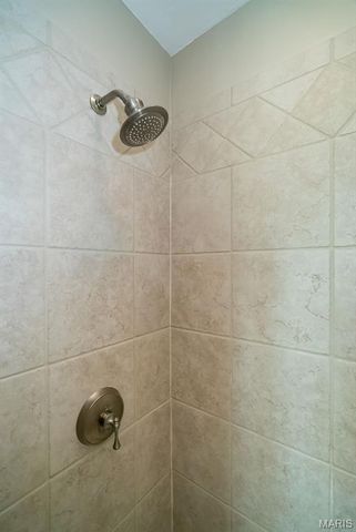 1120 S Mason 1120, St Louis, MO 63131