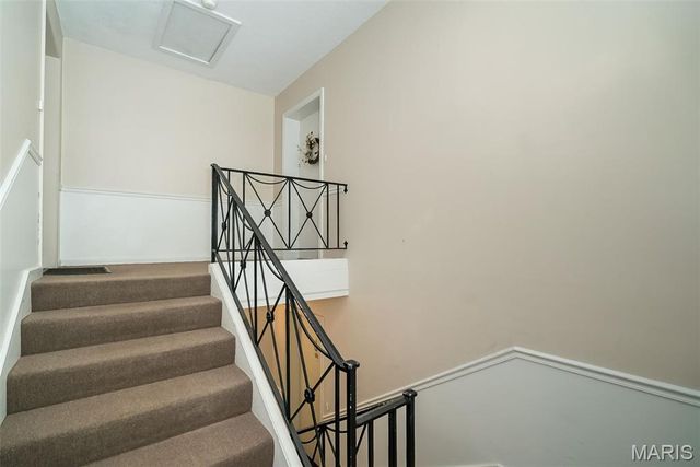 1120 S Mason 1120, St Louis, MO 63131