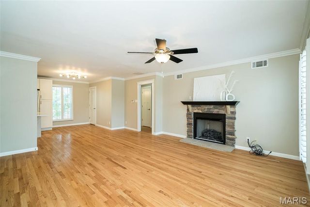 1120 S Mason 1120, St Louis, MO 63131