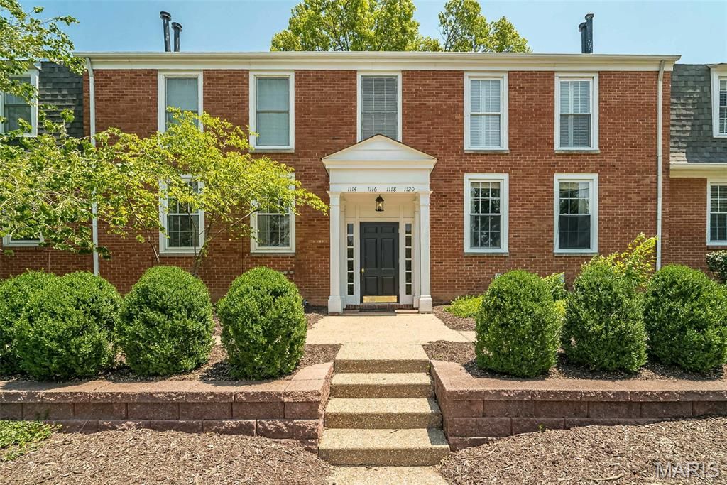 1120 S Mason 1120, St Louis, MO 63131