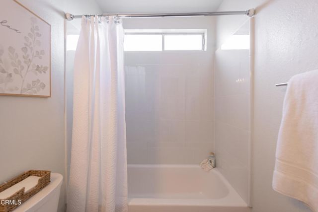75 Maxine Avenue, Oak View, CA 93022