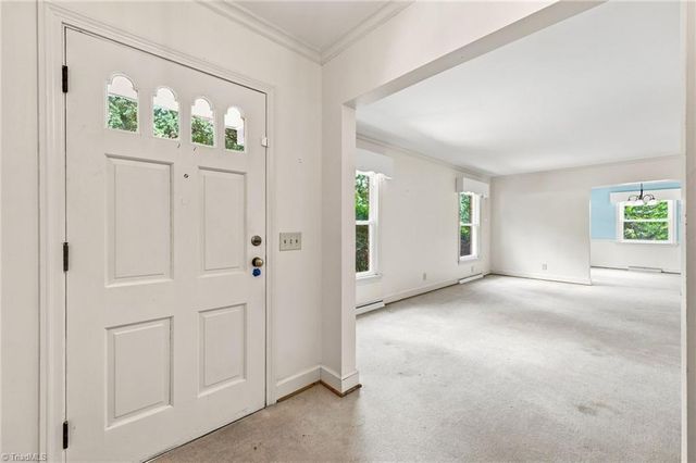 5923 ARCADIA Drive, Greensboro, NC 27410