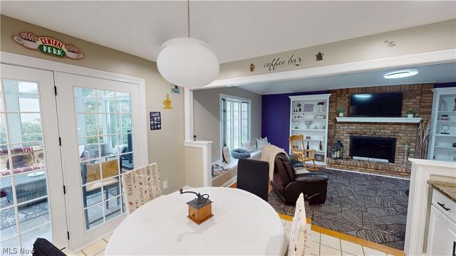 3020 Fox Burrow Drive, Stow, OH 44224