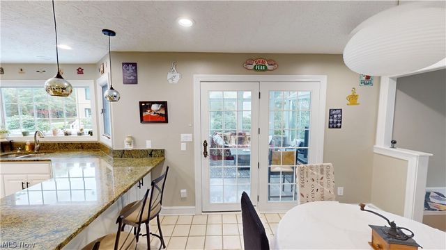 3020 Fox Burrow Drive, Stow, OH 44224