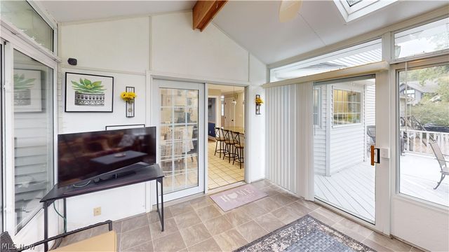 3020 Fox Burrow Drive, Stow, OH 44224